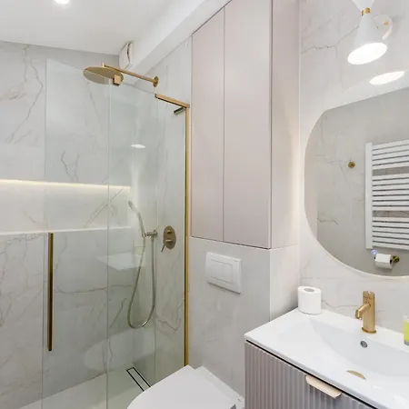 Kalwaryjska Elegant By Bookinghost *