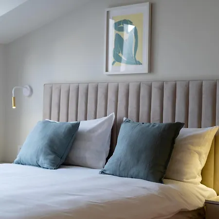 Kalwaryjska Elegant By Bookinghost *