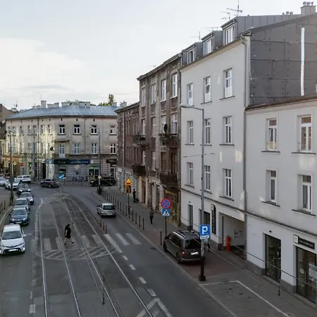 アパート Kalwaryjska Elegant By Bookinghost *