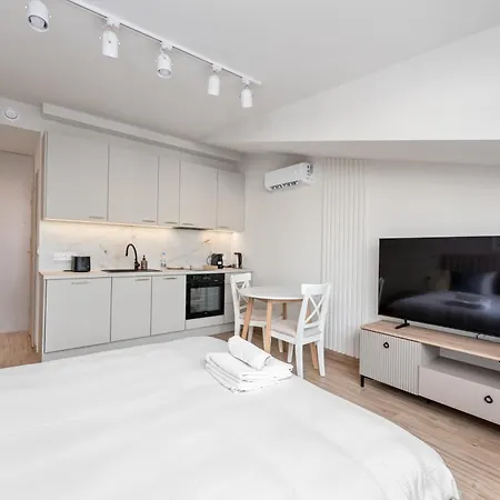 Kalwaryjska Elegant By Bookinghost